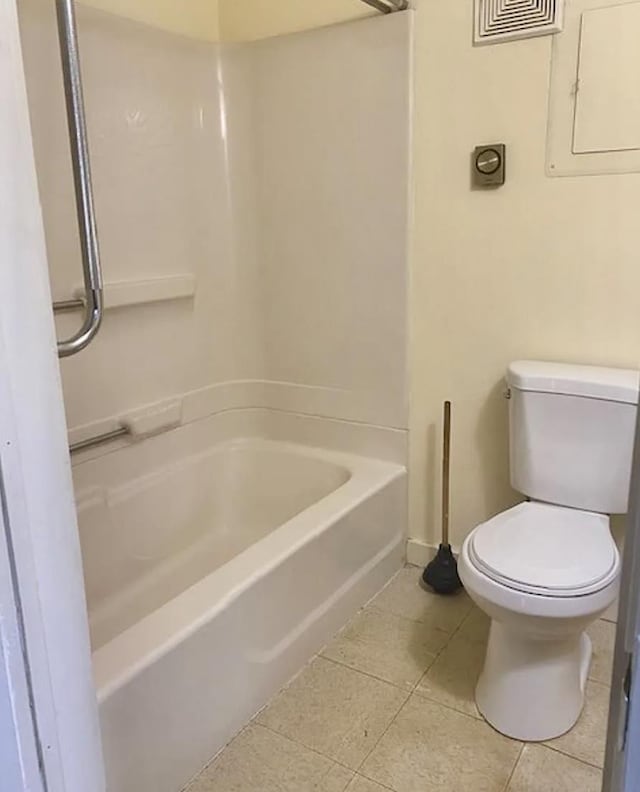 38 Railroad St, Charlestown, NH 03603