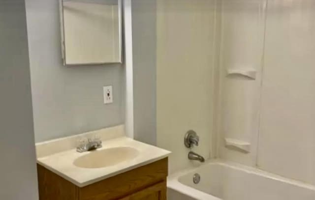 38 Railroad St, Charlestown, NH 03603
