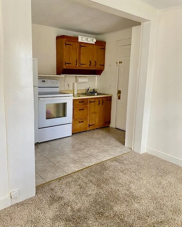 38 Railroad St, Charlestown, NH 03603