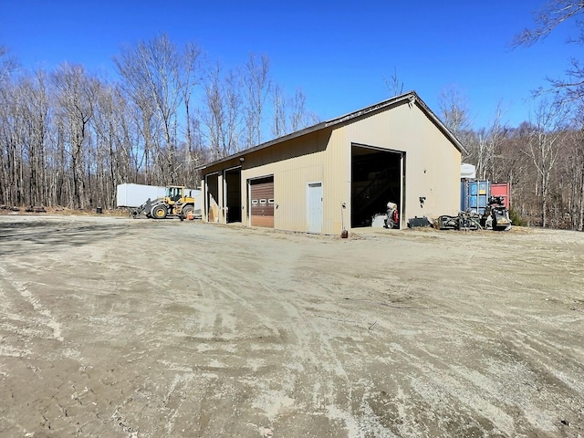 view of outdoor structure featuring an outdoor structure