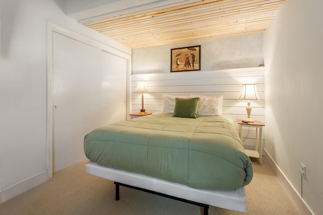 34 Weetamoo Trl Unit 5, Campton, NH 03223 - carpeted bedroom with wooden ceiling