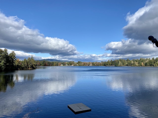 18 Crow Ln, Conway, NH 03818 - water view