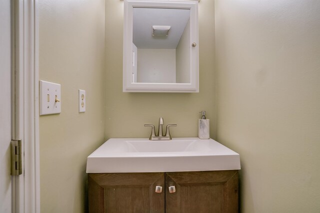 114 Winterwood Dr Unit 114, Londonderry, NH 03053 - bathroom featuring vanity