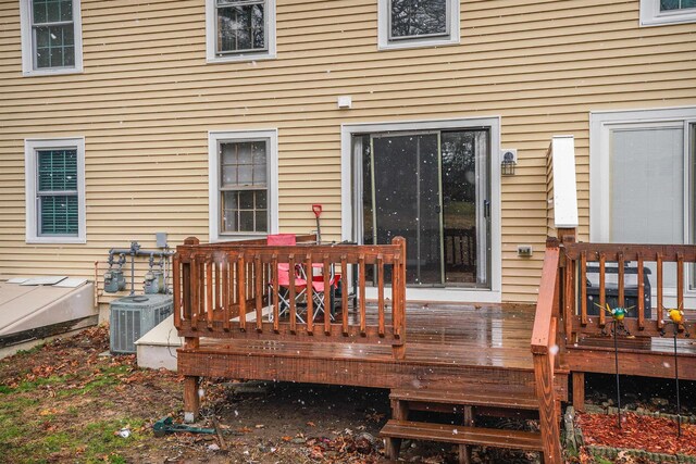 114 Winterwood Dr Unit 114, Londonderry, NH 03053 - wooden terrace featuring cooling unit