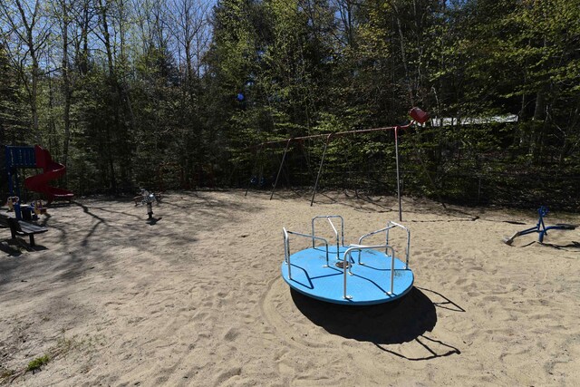 7 W Bergamo Rd, Madison, NH 03849
