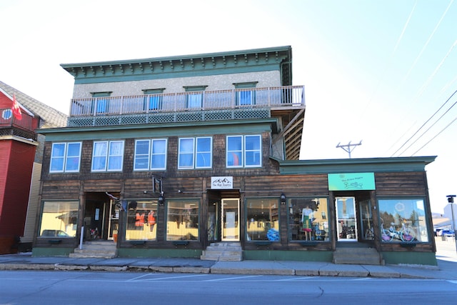 2 Cross St, Brighton, VT 05846