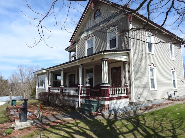 view of front of property with a porch