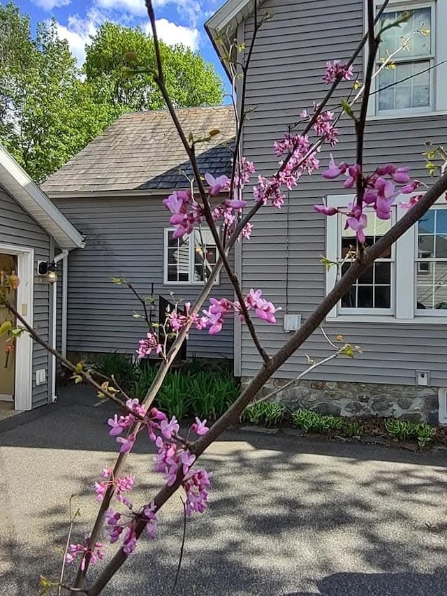 view of side of home