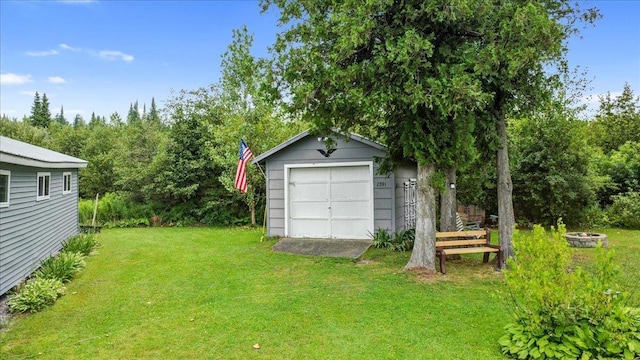 view of detached garage