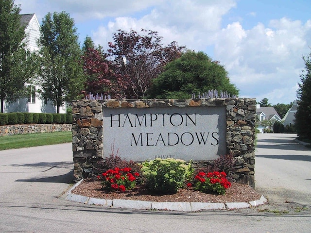23 Hampton Mdws, Hampton, NH 03842 - view of community / neighborhood sign