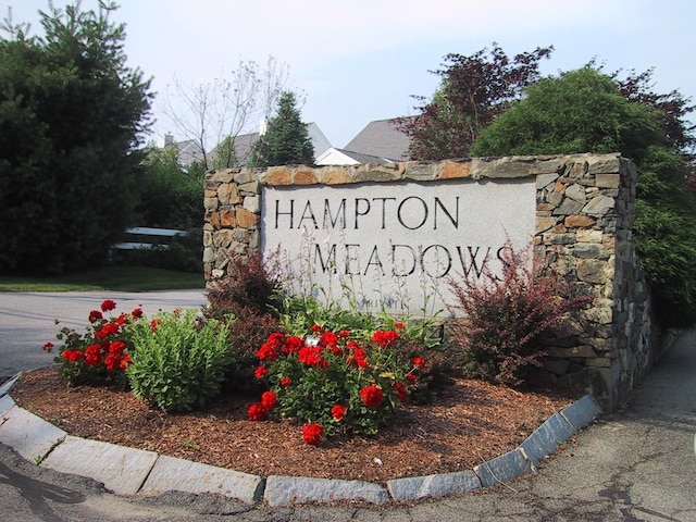 23 Hampton Mdws, Hampton, NH 03842 - view of community sign