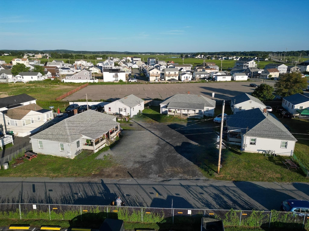 8-16 Jones Ave, Hampton, NH 03842
