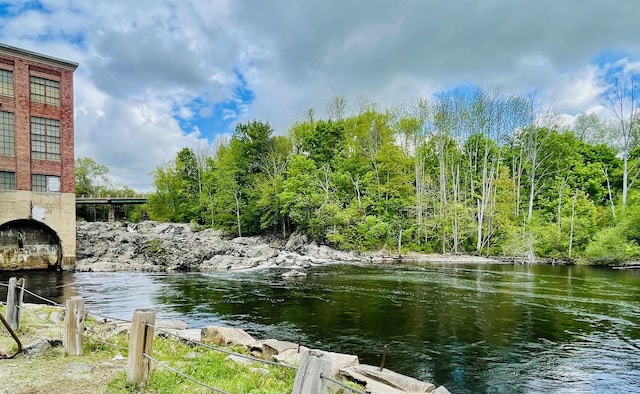 417 Locust St, Rollinsford, NH 03869 - water view