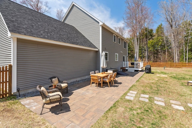 exterior space featuring fence