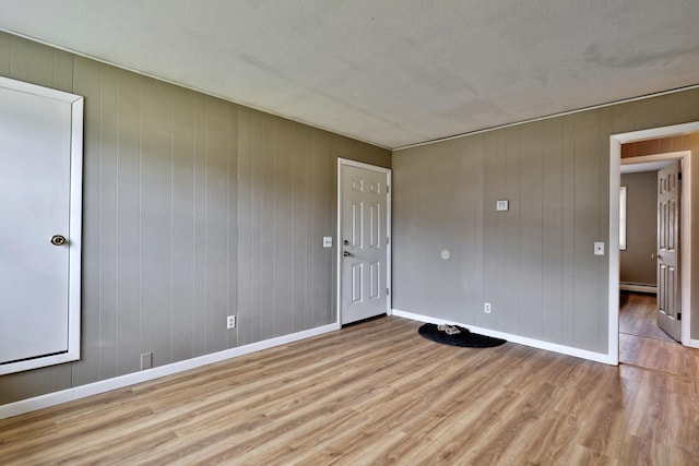35 Meadow Ln, Castleton, VT 05732