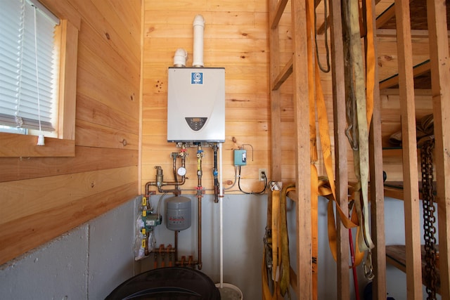 3 Cross Rd, Cabot, VT 05647
