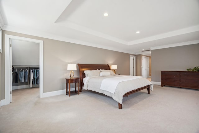bedroom with baseboards, carpet, recessed lighting, and a spacious closet