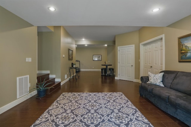 7 Champagne Ter, Bedford, NH 03110 - living area featuring visible vents, recessed lighting, baseboards, and wood finished floors