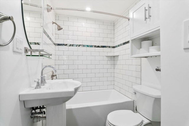 full bathroom featuring shower / bathtub combination and toilet