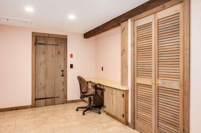 office area with built in study area, recessed lighting, baseboards, light floors, and visible vents