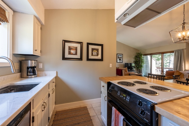 kitchen featuring a chandelier, electric range oven, a sink, lofted ceiling, and open floor plan