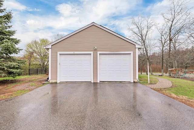 view of detached garage
