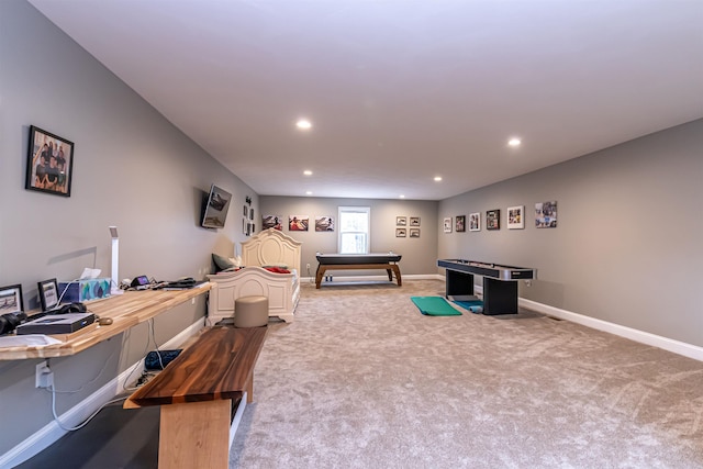 recreation room with recessed lighting, carpet, and baseboards