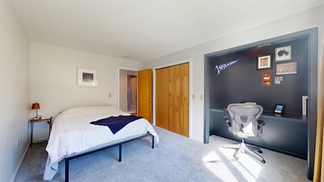 420 Acorn Ln, Shelburne, VT 05482 - carpeted bedroom featuring baseboards