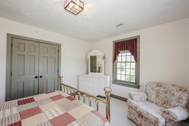 31 Shetland Rd, Chester, NH 03036 - carpeted bedroom with visible vents, baseboards, and a closet