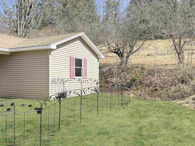 view of yard featuring fence