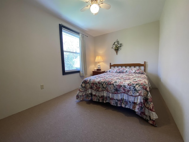 bedroom featuring carpet floors and ceiling fan