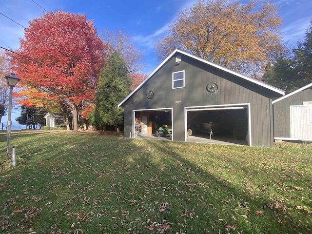 view of detached garage