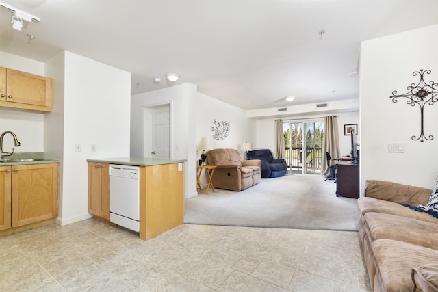living area with baseboards, visible vents, and light colored carpet