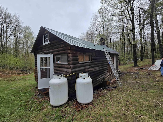 view of outdoor structure with an outdoor structure