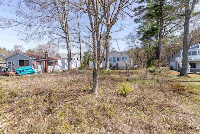view of yard with a residential view