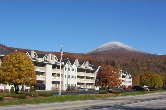 view of mountain feature