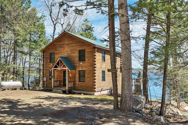 log cabin featuring log exterior