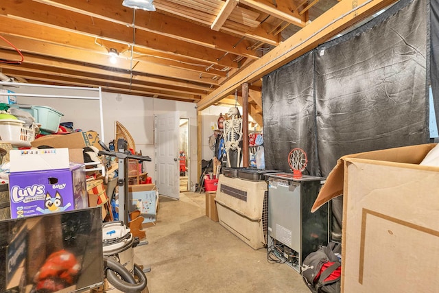 view of unfinished basement