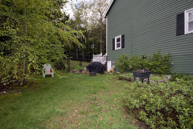 160A N Shore Rd, Derry, NH 03038 - view of yard