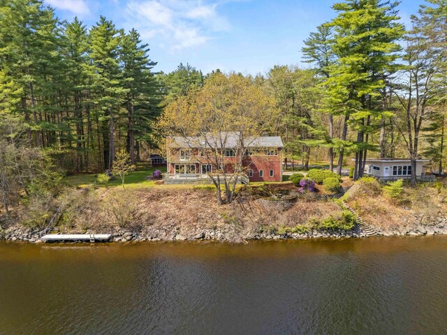 6 Hidden Ranch Dr, Hooksett, NH 03106