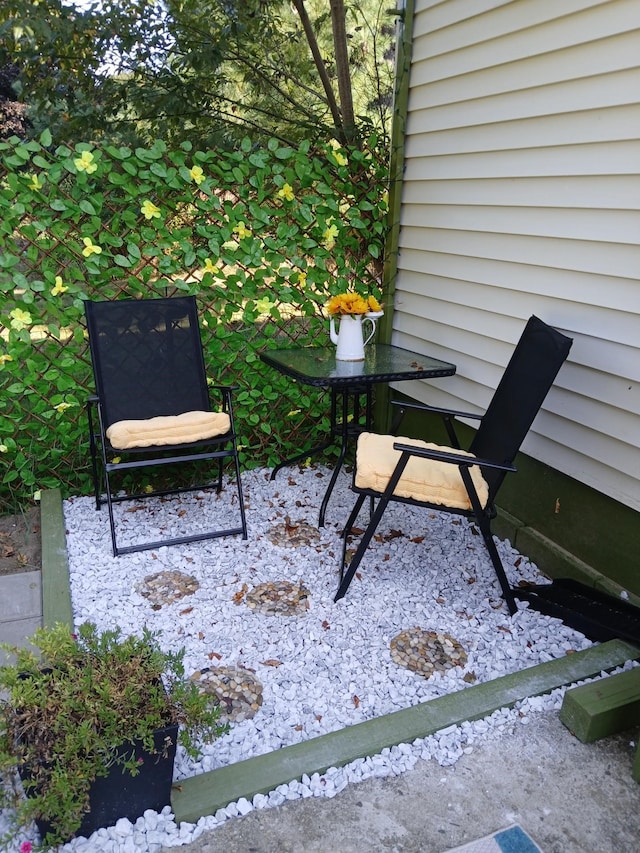 108B Main St Unit B, Plaistow, NH 03865 - view of patio
