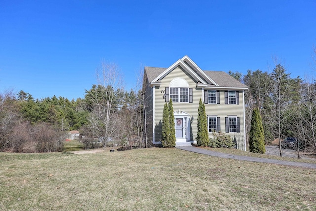 81 Spaulding Rd, Fremont, NH 03044 - view of front of home featuring a front lawn