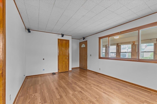 173 Tracy Dr, Burlington, VT 05408 - unfurnished room with light wood-type flooring and baseboards