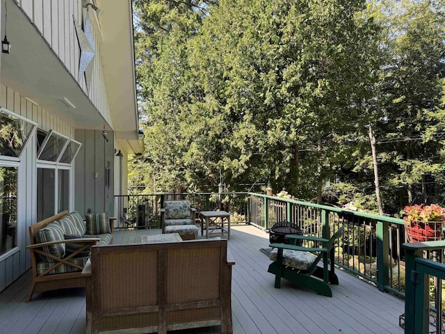 406 Partridge Lake Rd, Littleton, NH 03561 - deck with outdoor lounge area