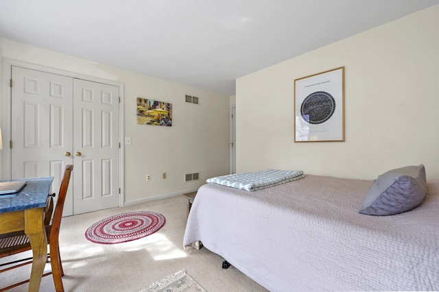17 Ches Mae Ln, Milford, NH 03055 - bedroom featuring light carpet and a closet