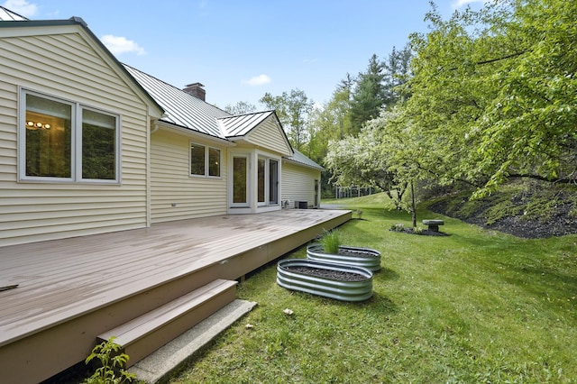 17 Ches Mae Ln, Milford, NH 03055 - view of grassy yard with a deck