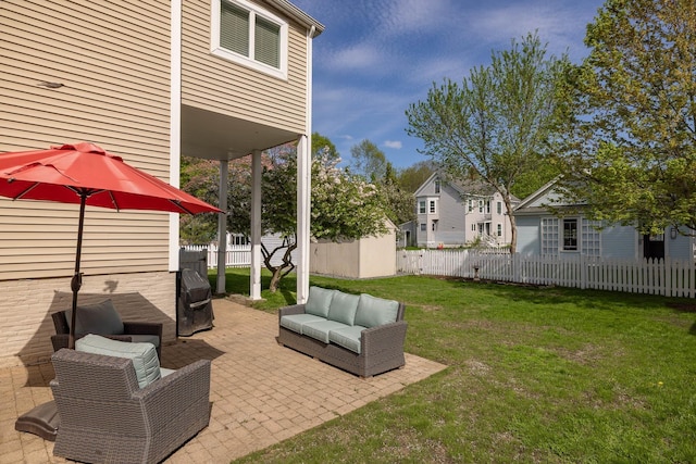 view of yard with a patio and an outdoor hangout area