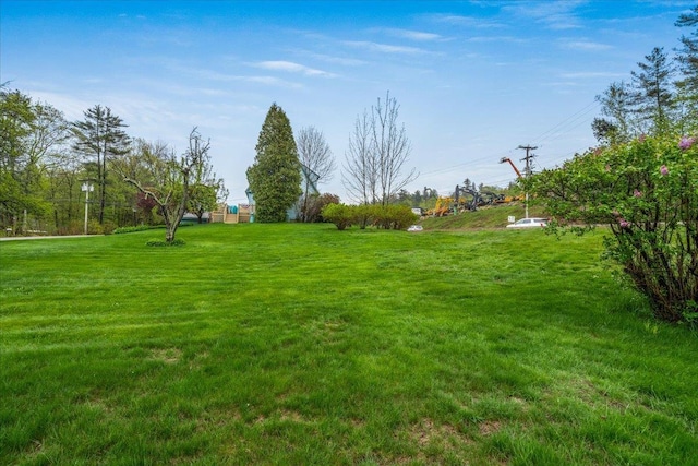 3 King Rd, Chichester, NH 03258 - view of grassy yard