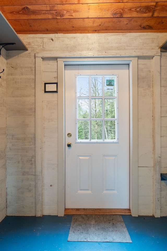 67 Birch Tree Ln, Fayston, VT 05673 - entryway with finished concrete flooring