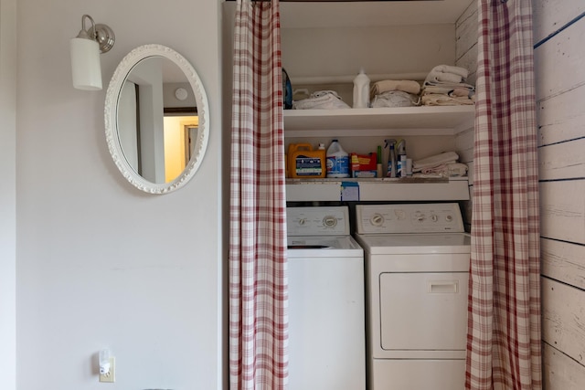67 Birch Tree Ln, Fayston, VT 05673 - laundry area featuring washing machine and clothes dryer